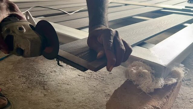 Wood Cutting using blade machine