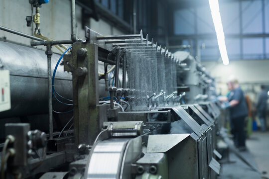 Steel wool cleaners in the factory, Lahr, Baden-Wuerttemberg, Germany