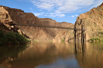Fototapeta na wymiar calorado river in the grand canyon