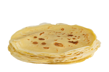 tas de crêpes en gros plan, isolé sur un fond blanc