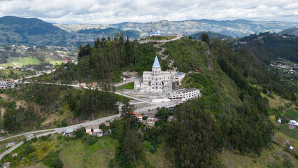 Santuario de la virgen del rocío ubicado en la ciudad de Cañar Ecuador - obrazy, fototapety, plakaty