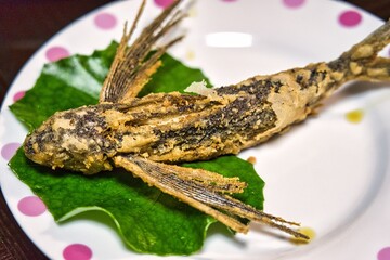 飛び魚の唐揚げ