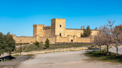 Fototapeta na wymiar Medieval castle of Pedraza built on the esplanade of the fields of Castile, Segovia, Spain.