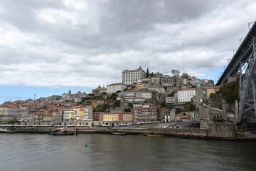 Fototapeta na wymiar View of the beautiful city of Porto, Portugal, the Douro River and its colorful buildings.