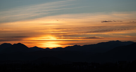 Spectacular photographs of sunsets in Molise, Italy