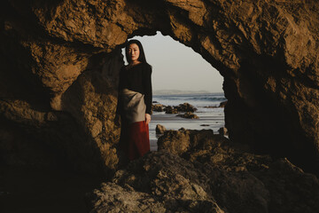 Model Mika Nakano, Malibu. - obrazy, fototapety, plakaty