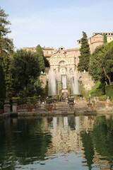 Fototapeta na wymiar Pond in park Villa d'Este in Tivoli, Lazio Italy
