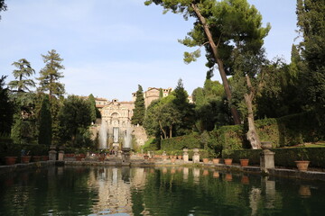 Fototapeta na wymiar Water fountain in park Villa d'Este in Tivoli, Lazio Italy