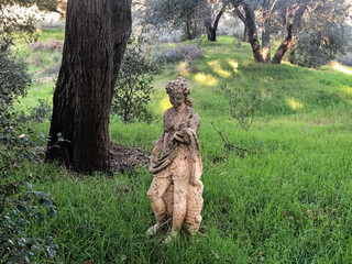 Female Statue In The Shade In Tecate