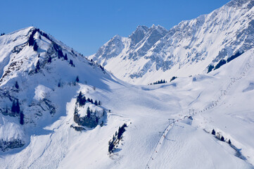 Obraz premium Ski runs high up in the Alps