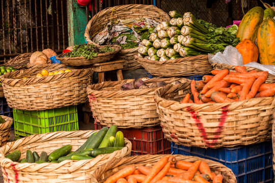 Mercado tradicional de frutas y verduras