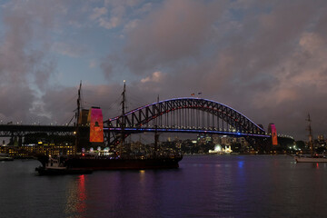 Obraz premium harbour bridge at night in new year