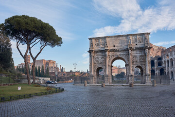 Arch of Constantine (Arco di Costantino), triumphal arch in Rome, Italy	
