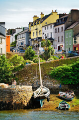 Connemara, County Galway. The picturesque fishing village of Roundstone on the west side of Bertraghboy Bay - obrazy, fototapety, plakaty