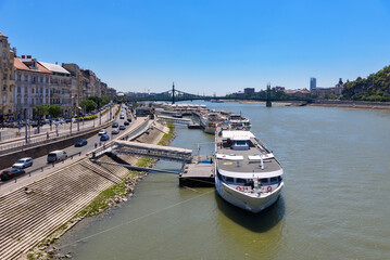 Fototapeta na wymiar Pesti alsó rakpart (Belgrád rakpart) Budapest. The Danube coast in Budapest.