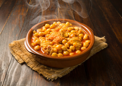 Garbanzos con callos