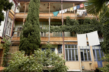 Obraz premium Courtyard in the old city. Views of Tbilisi, Georgia.