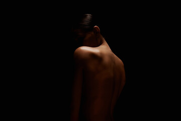 Nude Woman silhouette. Back of Beautiful Naked Body Girl - 568515022