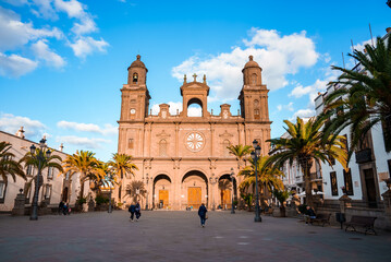 Fototapeta na wymiar Beautiful view of the Cathedral Santa Ana Vegueta in Las Palmas, Gran Canaria, Canary Islands, Spain