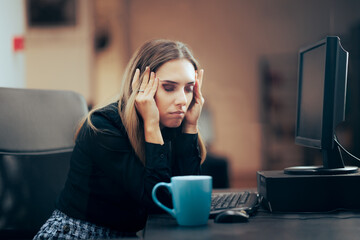 Stressed Businesswoman Having Headaches felling Upset and Tired. Unhappy office worker feeling depressed and overworked
 - obrazy, fototapety, plakaty