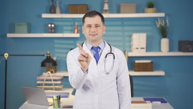 Doctor shows how to take precautions when coughing in open field.
Doctor demonstrates coughing correctly in open space.
