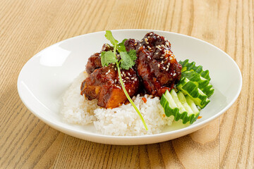 rice with ribs and zucchini