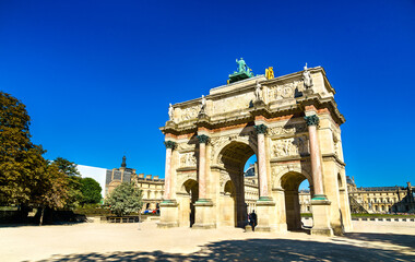 Obraz premium Arc de Triomphe du Carrousel or Triumphal Arch of the Carousel in Paris, France