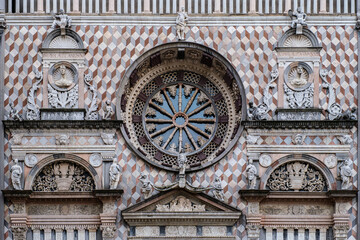 Bergamo alta, facciata basilica - obrazy, fototapety, plakaty