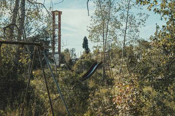 abandoned children's playgrounds, urbex exploration