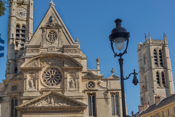 Fototapeta na wymiar The main façade of église Saint-Étienne-du-Mont