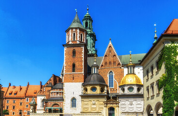 Fototapeta na wymiar Wawel royal castle on Wawel Hill.