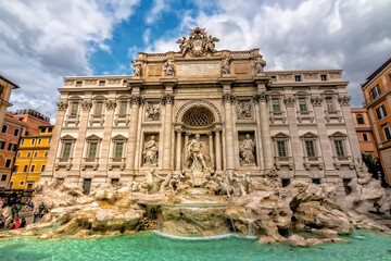 Fototapeta na wymiar Fontana di Trevi, the most famous fountain in the world
