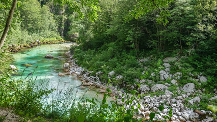 Soca bei Kobarid im Triglav Nationalpark in Slowenien