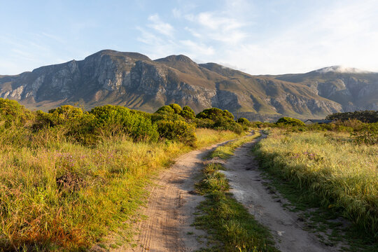 South Africa, Stanford, Dirt road leading to Klein Mountains