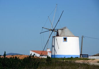 Antiguo molino de viento en Rogil, Algarve