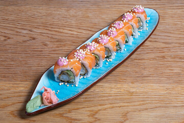 Uramaki sushi roll
