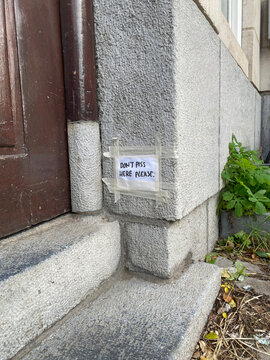 don't piss here please