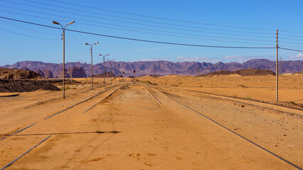 Stacja kolejowa pustynia Wadi Rum Jordania - obrazy, fototapety, plakaty