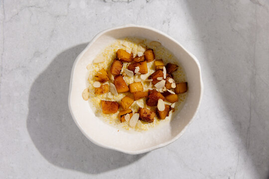 porridge with fruit