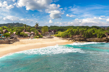Dream beach at Nusa Lembongan - 568988257
