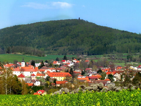 Czech Republic, Blanik hill in the foreground the town of Naceradec, a legendary hill in the Benesov district