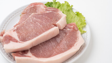 生の豚ロース肉