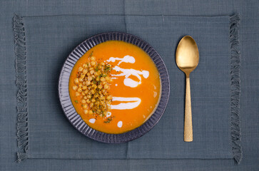 Creamy vegetable soup with chickpeas and spices