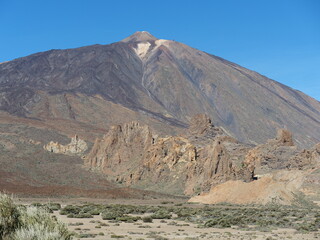 Der Vulkan Teide auf Teneriffa ist der höchste Berg Spaniens.
