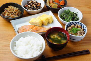 和食イメージ　朝食　昼食