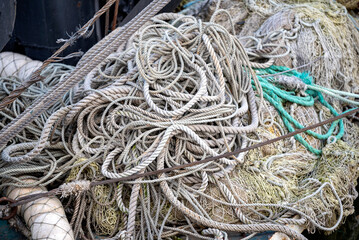weaving a lot of ropes close up