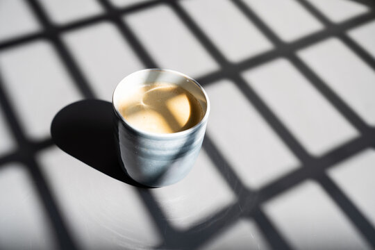 Kaffee Tasse Sonne Schatten 