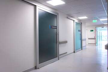 Obraz na płótnie Canvas corridor in a hospital