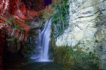 Fototapeta na wymiar Waterfall Legvtakhevi in Tbilisi at night