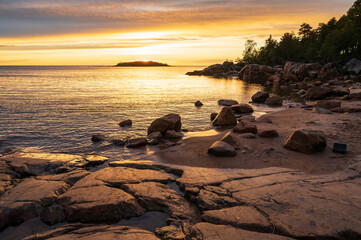 Fototapeta na wymiar sunset over the beach and sea. Pörkenäs, Jakobstad/Pietarsaari. Finland